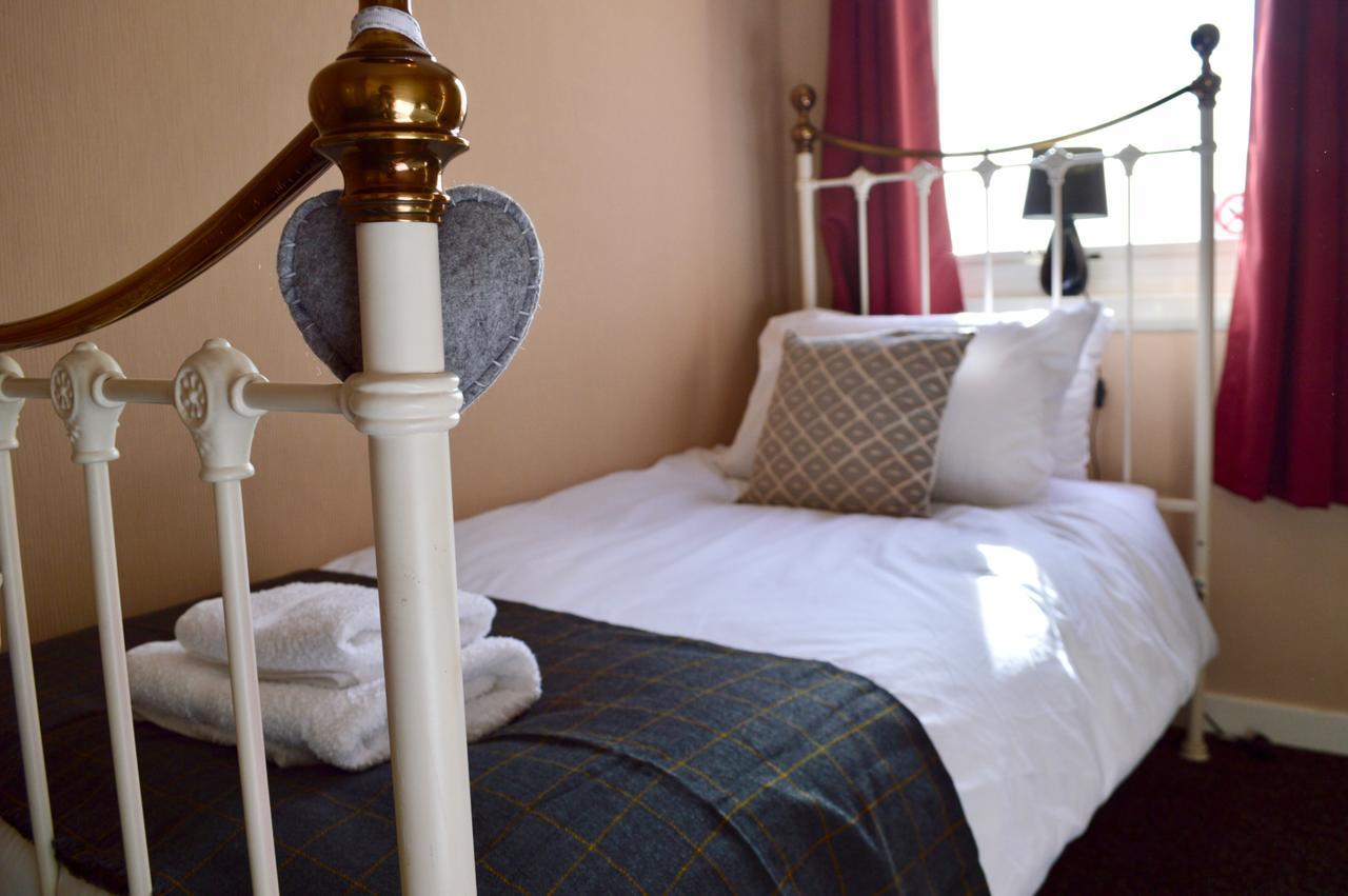 Crags View Apartment On The Royal Mile 에든버러 외부 사진